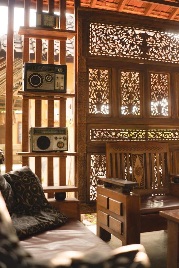 Sunrise Lodge & Lounge Singaraja  Ngoại thất bức ảnh