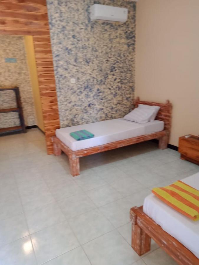 Sunrise Lodge & Lounge Singaraja  Ngoại thất bức ảnh
